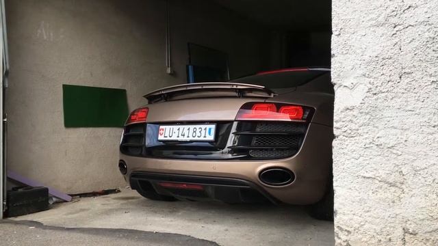 Audi R8 5.2 v10 cold start смотреть онлайн