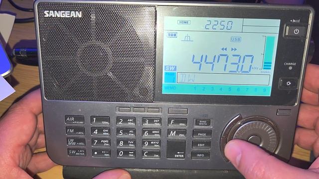 Sangean ATS-909X2 Tuning 4000 - 5000 kHz With tips and comments Shortwave смотреть онлайн