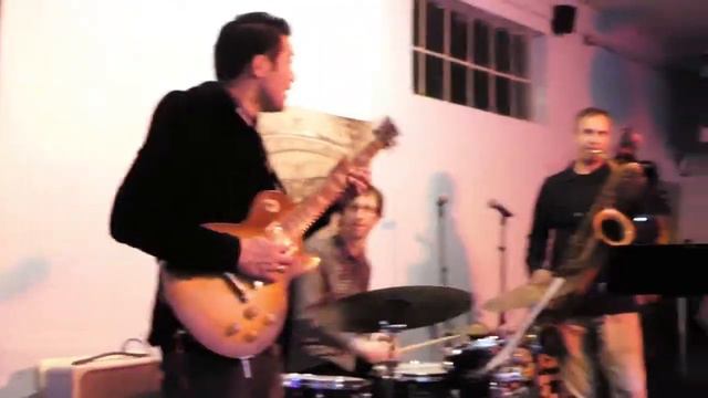 Karl Evangelista / Song & Dance Trio - Mandarin смотреть онлайн