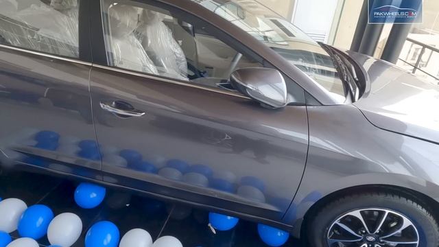 Hyundai Elantra GL 1.6 L | First Look Review | PakWheels смотреть онлайн