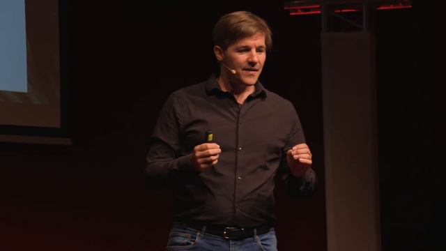 Blockchain use cases with a #ReturnonSociety | Robert Schwertner | TEDxFHKufstein смотреть онлайн