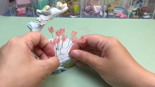 DIY Tulip Night Light Tutorial | Make Your Bedroom Glow смотреть онлайн