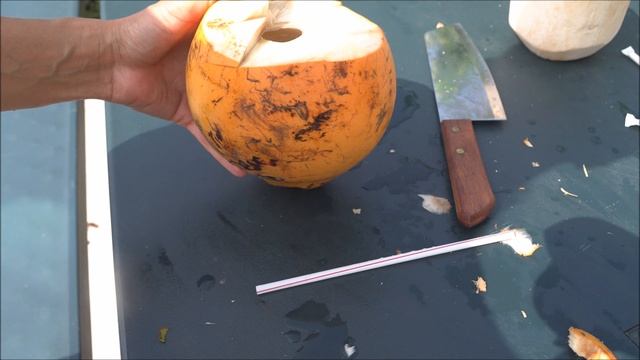 Молодой (зеленый) кокос/Young Coconut