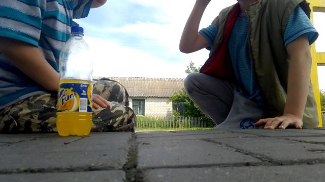 Челендж кто быстрее выпьет фан фан .тошнота смотреть онлайн