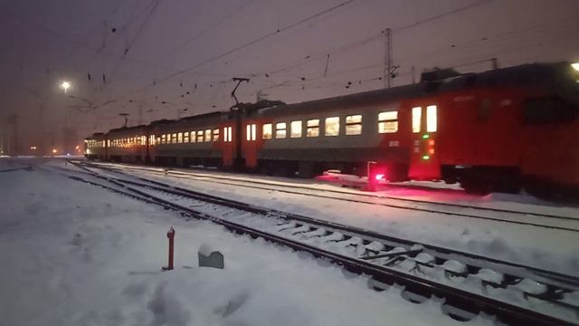 ЭП2Д-0196 С сообщением Новокузнецк-Артышта 2. время 17:39 смотреть онлайн