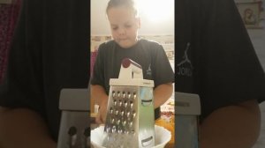 Как выжить сок из  апельсинов, без соковыжималки