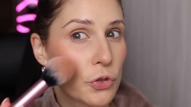 💜 MINI VLOG A TESTOVÁNÍ NOVÉ CATRICE 5 IN BOX Diamond Lavender Look смотреть онлайн