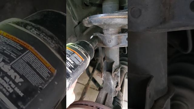 How To Remove A Sway Bar Link From Car смотреть онлайн
