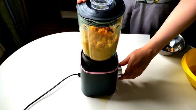 Готовим хумус дома. Простой рецепт нежного сливочно-орехового хумуса из нута смотреть онлайн