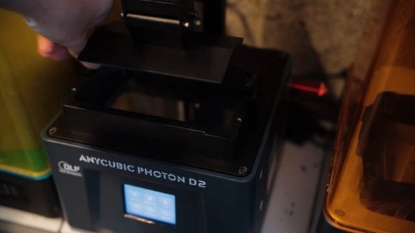 What is a DLP 3D Printer - Anycubic Photon D2 Review for Miniature Printers & Painters