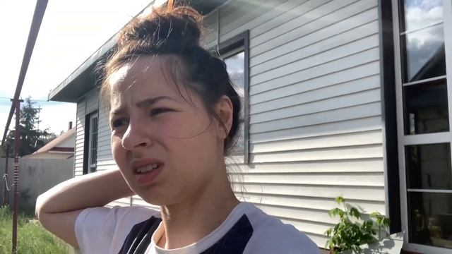 УСТАНАВЛИВАЮ МОСКИТНУЮ СЕТКУ В ДВЕРНОЙ ПРОЕМ VLOG ЧЕМ ПОЛИВАЮ ОГОРОД ? смотреть онлайн