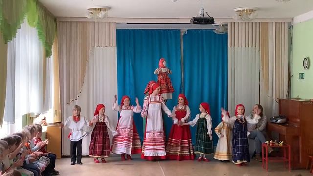 А мы Масленицу примечаем. Ой ладу ладу. Народный ансамбль Кудряшки. смотреть онлайн