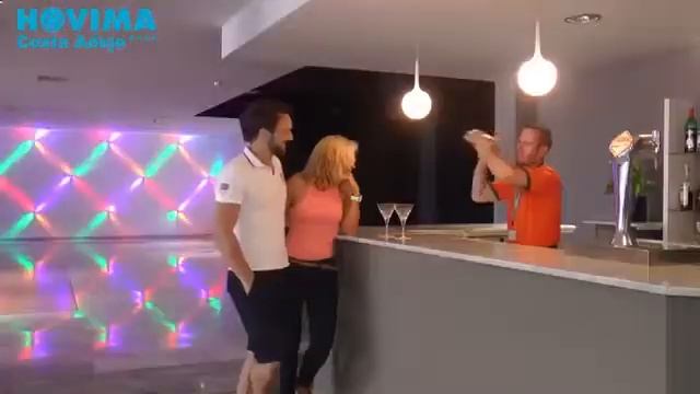 отели с горками в испании смотреть онлайн
