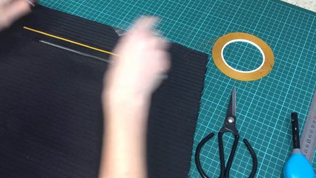 Шьём сумку из кожи и жаккарда/we sew a bag смотреть онлайн