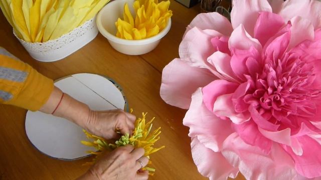 Большие цветы. Настенный цветок из 1 рулона бумаги. смотреть онлайн