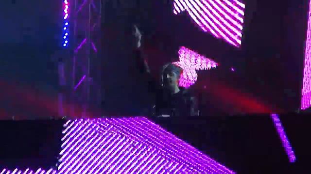 Martin Solveig @ ULTRA CHILE 2013 Part.2 (720 HD) смотреть онлайн