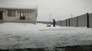 БЕНЗИНОВЫЙ СНЕГОУБОРЩИК redverg rd-sb56/7. СНЕГООТБРАСЫВАТЕЛЬ в ДЕЙСТВИИ