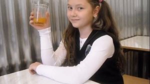 Девочка 12 лет поёт Fergie) Раньше никогда не занималась вокалом!!)