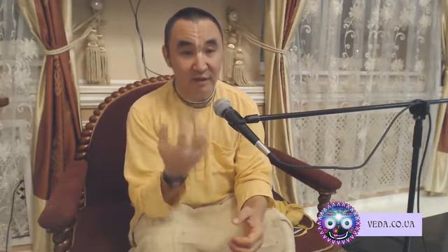 Каждая буква Святого Имени возвышает нас. Е.М. Даяван прабху смотреть онлайн