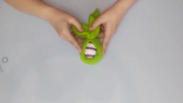 DIY. Пасха 2022. Зайчик из салфетки без шитья смотреть онлайн