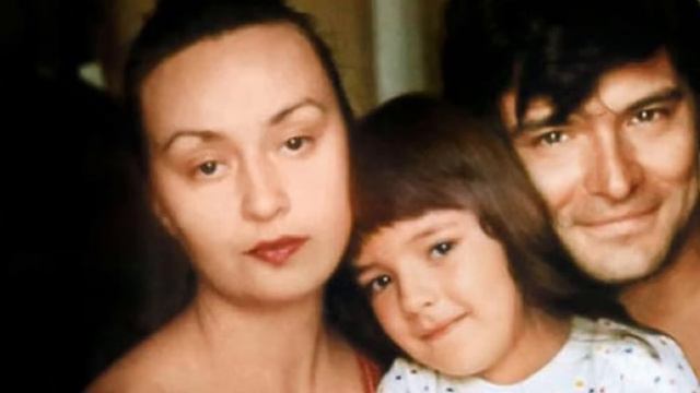 Андрей Павловец и его знаменитая дочь Ольга Павловец: как живет семья актеров сейчас смотреть онлайн