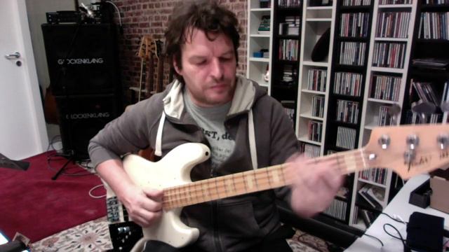 Fender Jazz Bass Japan смотреть онлайн
