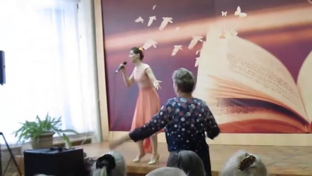 Музыкальная гостиная "Любимые мелодии для вас" смотреть онлайн