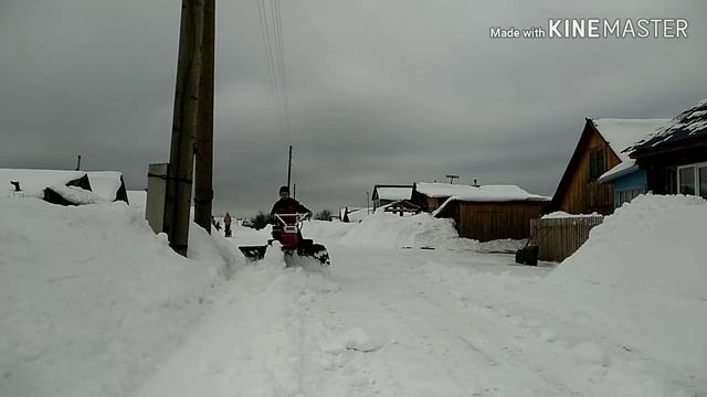 Уборка снега мотоблоком. смотреть онлайн