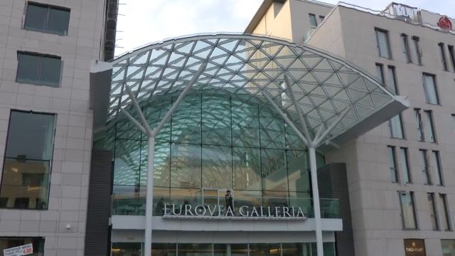 BRATISLAVA SLOVAKIA EUROVEA - slovaquia (Pressburg) - Turismo, tourism, travel, tour, city смотреть онлайн