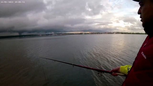 fishing in cloudy weather #1 #2022 рыбалка в пасмурную погоду #1 смотреть онлайн