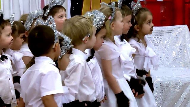 Новый год 2016. Котята. смотреть онлайн