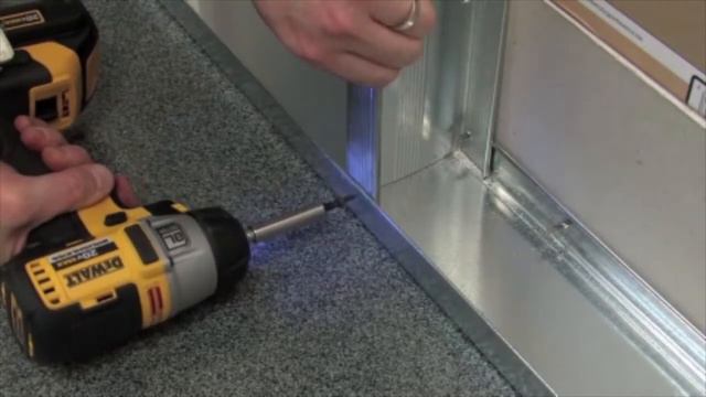 DeWalt® Impact Driver -- Compact Size смотреть онлайн