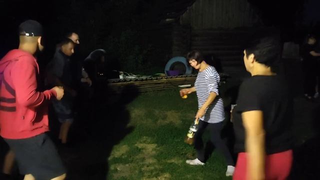 Отмечаем дембель крестника под мои хиты. смотреть онлайн