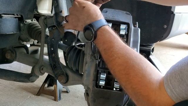 2008 Audi Q7 - Brake Pad Replacement смотреть онлайн