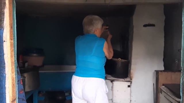 ВСТРЕЧАЮТ КАК РОДНЫХ!!! смотреть онлайн