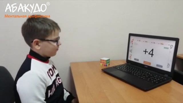 Максим 8 лет Большой брат 0,3 сек+стих смотреть онлайн