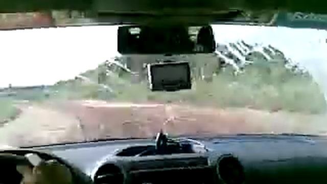 Автолюбители гоняют Volkswagen Amarok по бездорожью. Amarok-club.ru