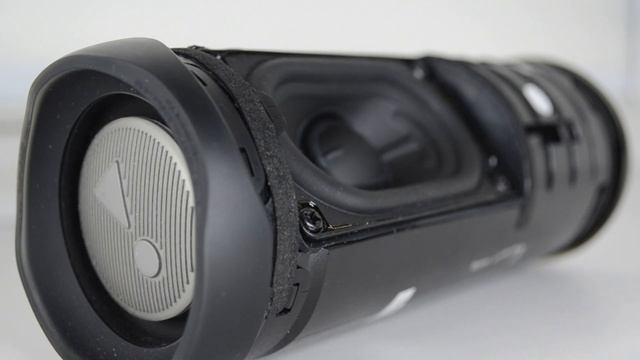 Колонка JBL FLIP 5 LFM 60% Bass Test РЕАКЦИЯ НА ПЕСНИ МУЗЫКА ДВОРОВ смотреть онлайн