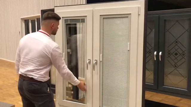 Жалюзи в стеклопакете ! Профиль можно выбрать любой из нашего ассортимента! наш сайт exookna.co смотреть онлайн