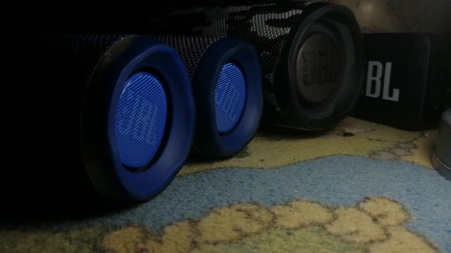 2x Jbl flip 4 + 1x charge 4 Chill Bass test (connect +) (70-75%volume) смотреть онлайн