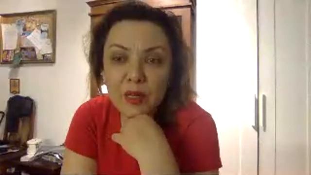 Влог показываю посылку из аптеки и старые наушники которые собралась выкинуть смотреть онлайн