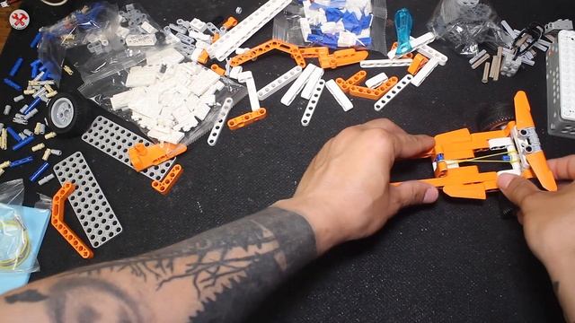 Электромеханический робот-конструктор Apitor SuperBot. Модели роботов из лего