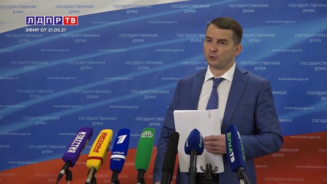 Жириновский: Всё плохое пришло с Запада! смотреть онлайн