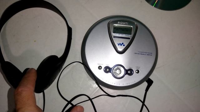 Diskman Sony D-NF400: Uma relíquia!! смотреть онлайн