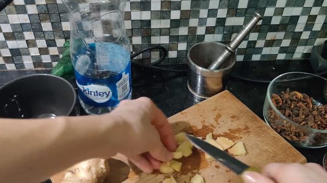 Кухня Индия | Варим МАСАЛА ЧАЙ masala chai | Оригинальный видео-рецепт | Полная версия #чаймасала смотреть онлайн