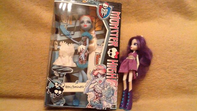 Монстер Хай,Эквэстрия Гёрлз „Распаковка Эбби" смотреть онлайн