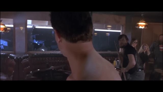 Терминатор 2. Легендарная сцена в баре из фильма смотреть онлайн