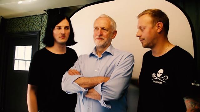 K!1674 – Jeremy Corbyn, Architects' Sam Carter and Creeper's Will Gould Team Up! смотреть онлайн