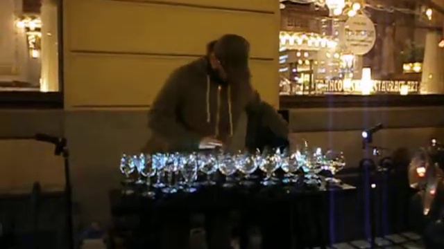 Прага. Игра на бокалах. смотреть онлайн