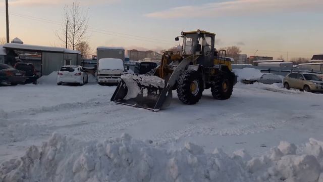 Шины 17.5-25, Шины 20.5-25, Шины 23.5-25 от урагана. смотреть онлайн